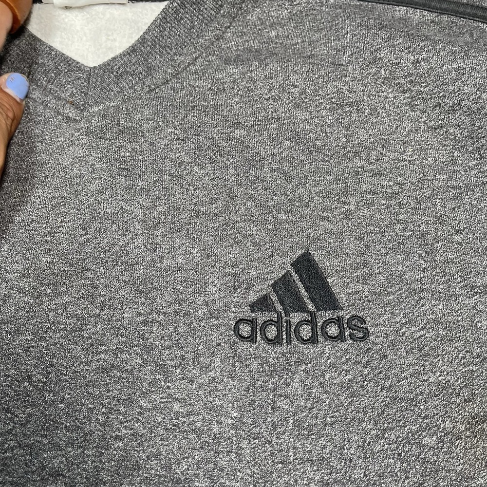 Vtg Adidas Women's Gray V Neck Pullover Sweatshirt Black Logo Size Large Boxy - Picture 2 of 9